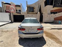 تۆیۆتا کامری